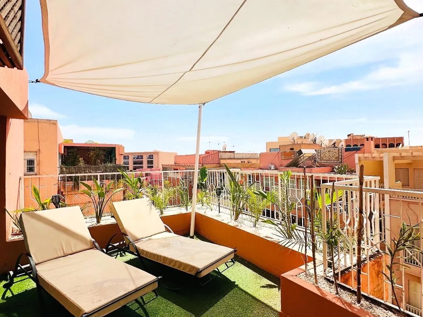 Magnifique 2 Chambres Terrasse Et Wifi A Marrakech Μαρακές Μαρόκο